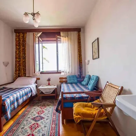 In 53909 Апартаменты Цриквеница